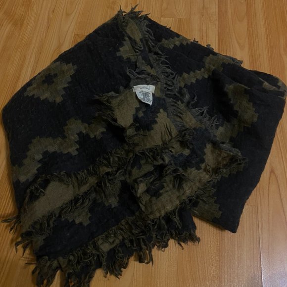 Wilfred/Aritzia Diamond Mosaic Scarf - Picture 2 of 2